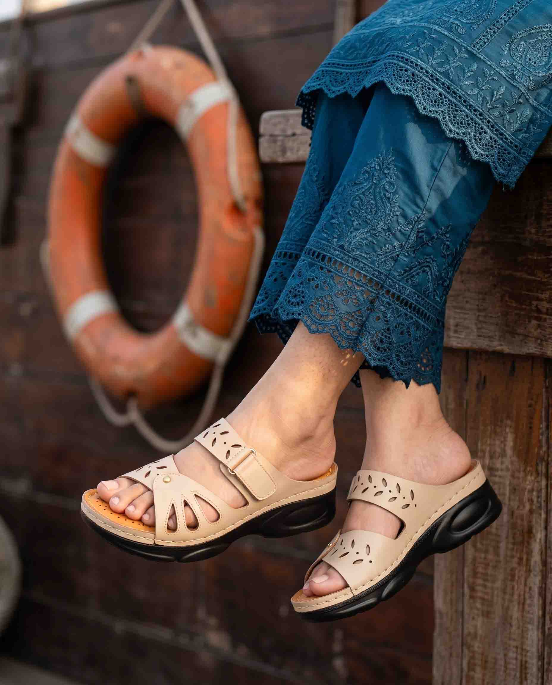 Ortho 2.5 " High Heel Leather Doctor Shoes